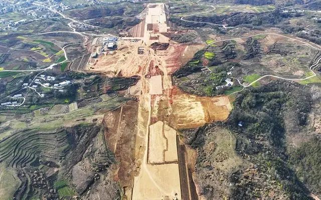 湖北竹山女娲山新建A类通用机场