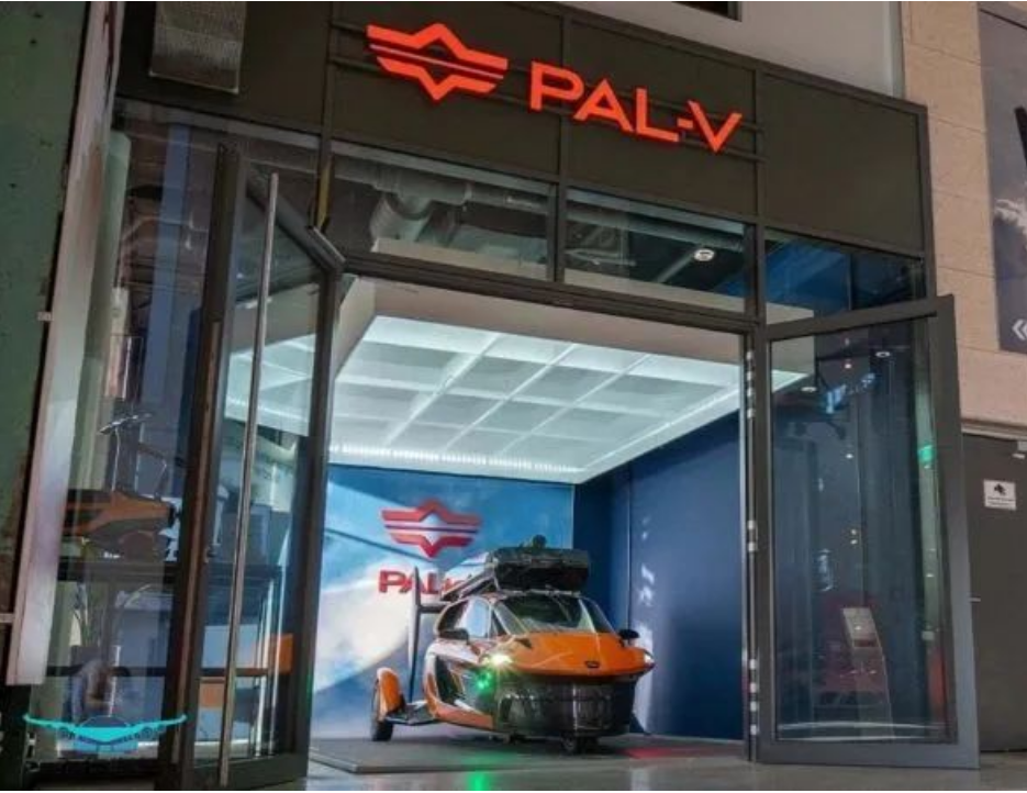 荷兰PAL-V公司在德国慕尼黑开设飞行汽车4s店！